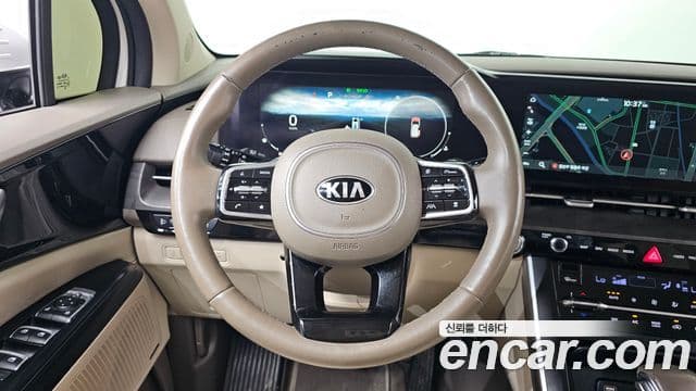Kia Carnival 2020 — ფოტო 13/20