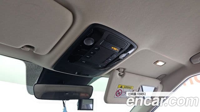 Kia Carnival 2020 — ფოტო 16/20