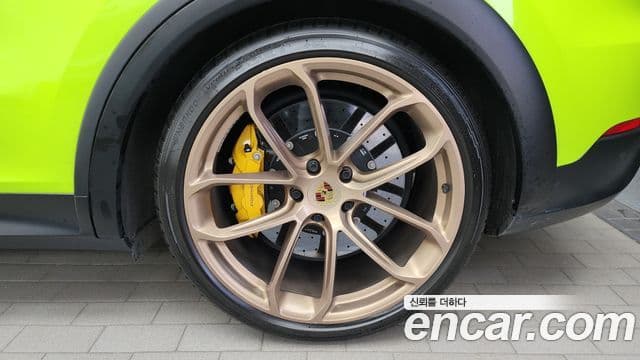 Porsche Cayenne 2022 — Photo 30/33