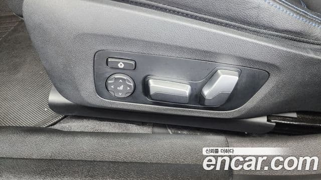 BMW 3 Series 2022 — Photo 32/32