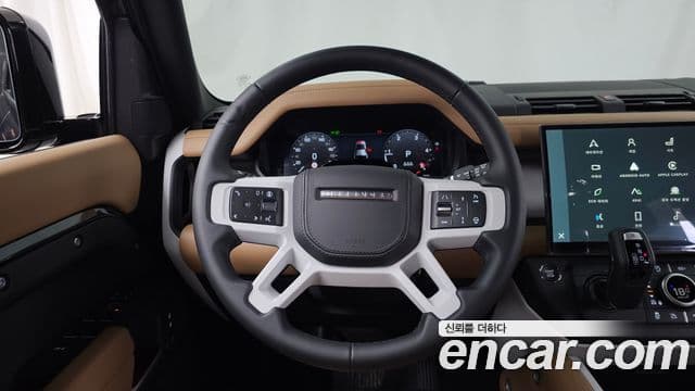 Land Rover Defender 2026 — ფოტო 13/20