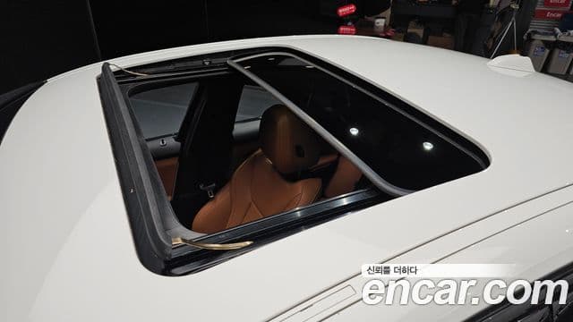BMW 3 Series 2024 — Şəkil 19/20