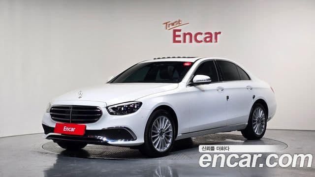 Mercedes-Benz E-Class 2023 — Фото 20/20
