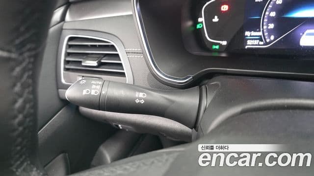 Renault Samsung SM6 2023 — Фото 16/20