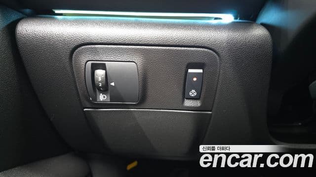 Renault Samsung SM6 2023 — Фото 19/20