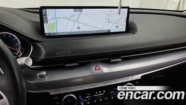 Genesis Electrified G80 2021 — Şəkil 13/20