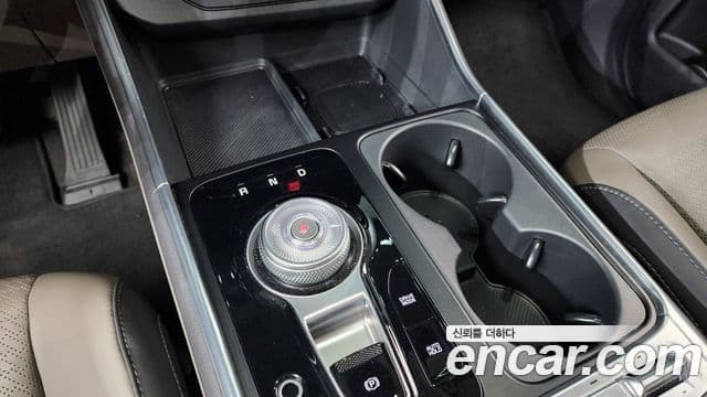 Kia Carnival 2024 — Şəkil 7/20