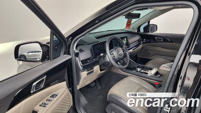Kia Carnival 2024 — Şəkil 8/20