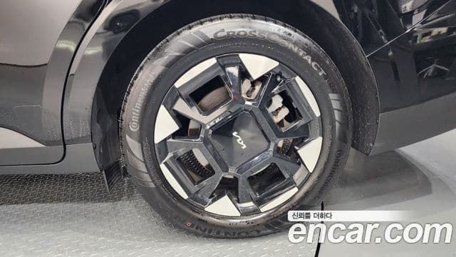 Kia Carnival 2024 — Şəkil 22/40