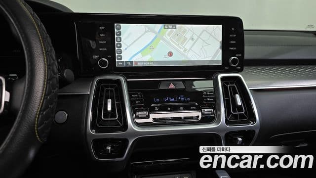 Kia Sorento 2021 — Фото 13/20