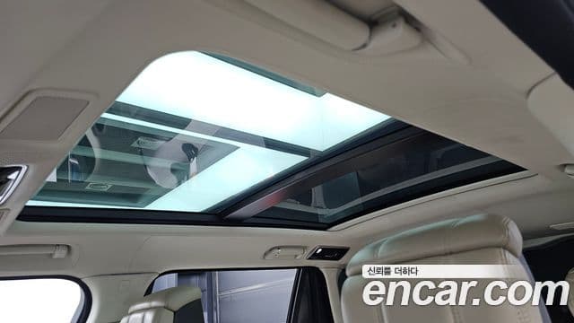 Land Rover Range Rover 2020 — ფოტო 18/20