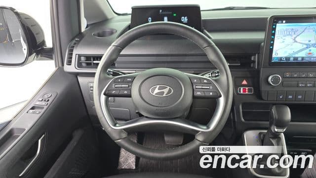 Hyundai Staria 2025 — ფოტო 13/20