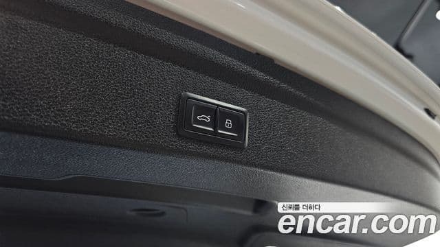 Audi Q3 2020 — Фото 14/20
