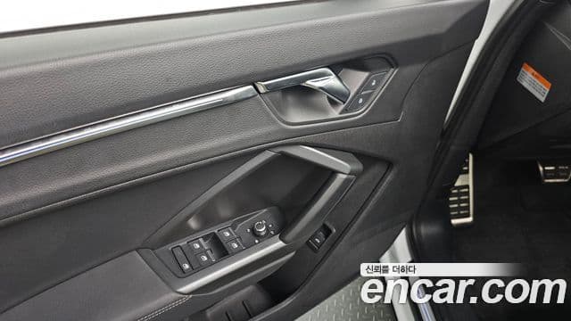 Audi Q3 2020 — Фото 16/20