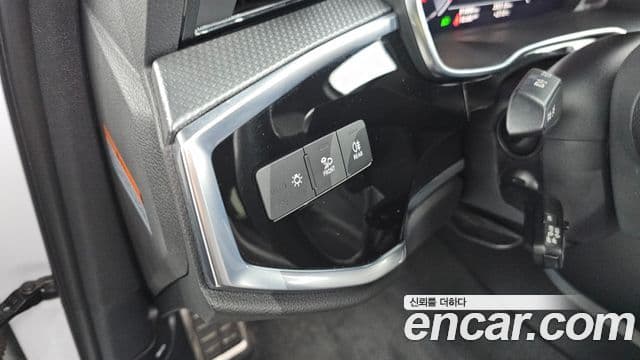 Audi Q3 2020 — Фото 19/20