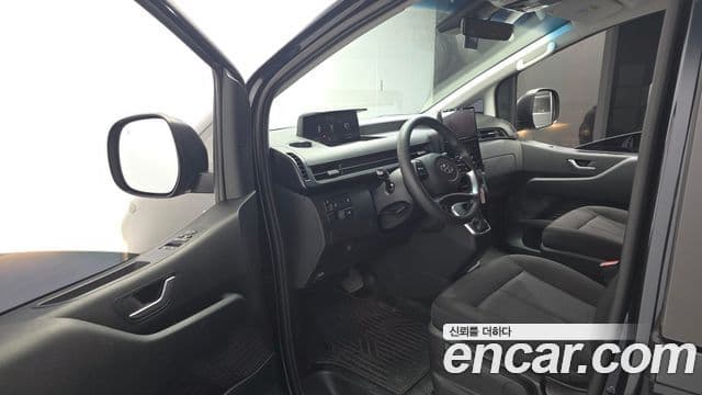 Hyundai Staria 2022 — фото 10 из 20