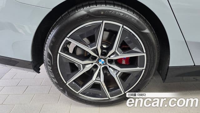 BMW 5 Series 2025 — Şəkil 5/20
