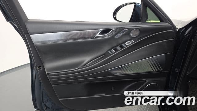 Genesis G80 2021 — Şəkil 32/38