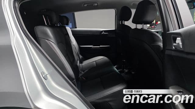 Kia Sportage The Bold 2021 — Şəkil 11/20