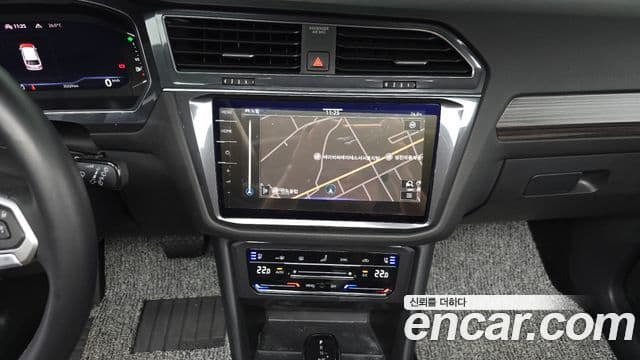 Volkswagen Tiguan Allspace 2023 — ფოტო 14/20