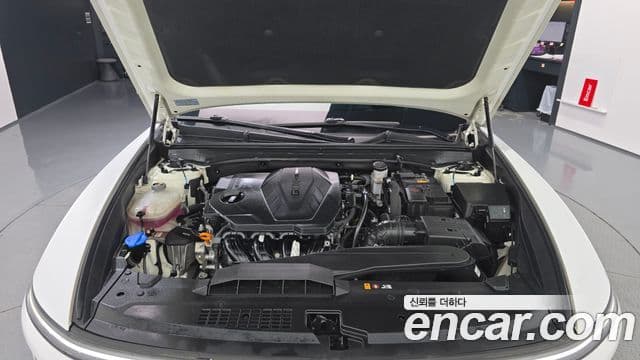 Hyundai Grandeur 2023 — ფოტო 6/20