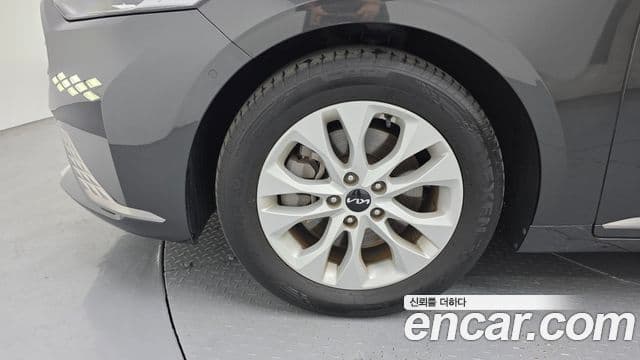 Kia K8 2022 — ფოტო 5/20