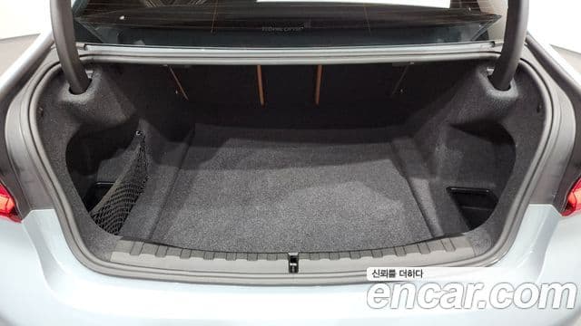 BMW 3 Series 2023 — фото 20 из 20