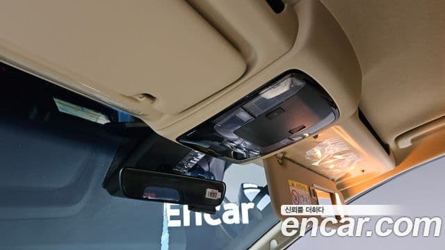 Hyundai Staria 2023 — Şəkil 17/20