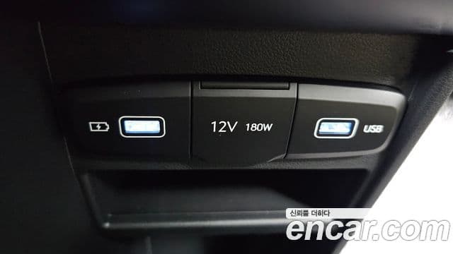 Hyundai Staria 2023 — Şəkil 18/20