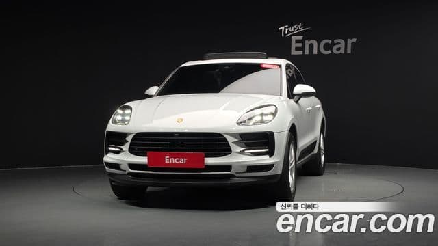 Porsche Macan 2021 — ფოტო 3/20