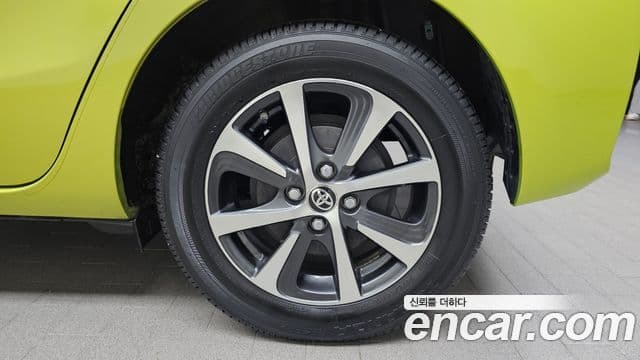 Toyota Prius C 2018 — Photo 15/32