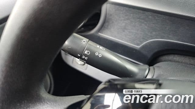 Toyota Prius C 2018 — Photo 22/32