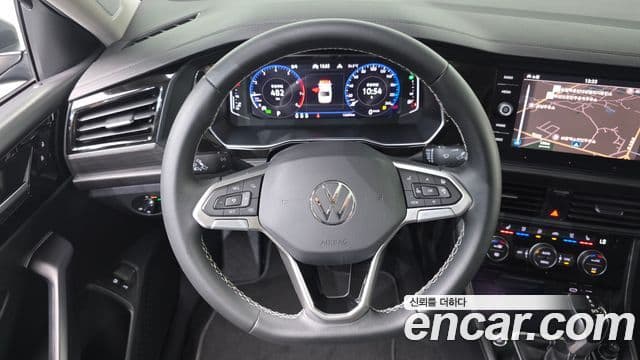 Volkswagen Jetta 2022 — ფოტო 13/20