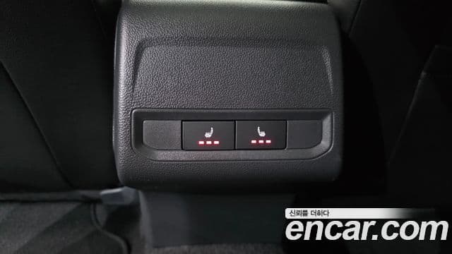 Volkswagen Jetta 2022 — ფოტო 17/20