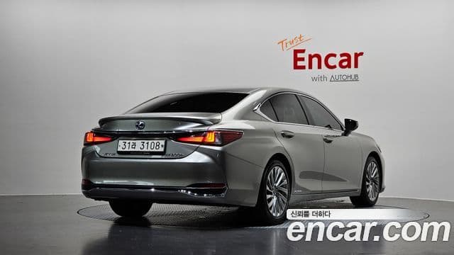 Lexus ES300h 2018 — Şəkil 2/20