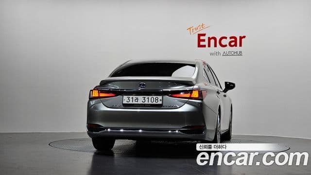 Lexus ES300h 2018 — Şəkil 4/20