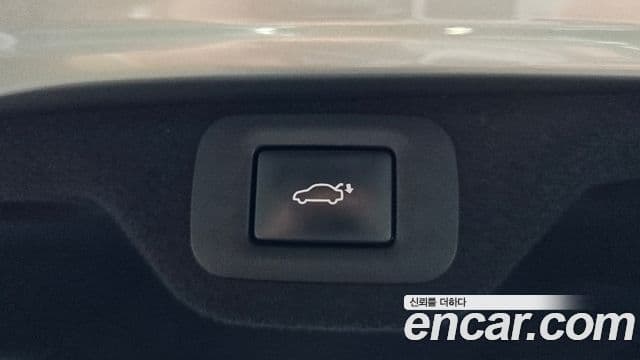 Lexus ES300h 2018 — Şəkil 17/20