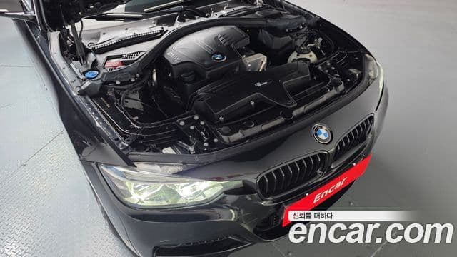 BMW 3 Series 2018 — Şəkil 6/20