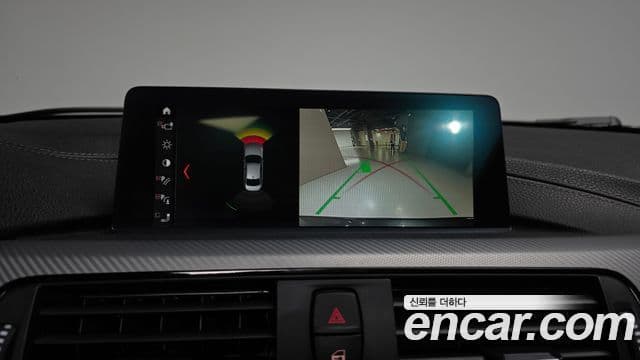 BMW 3 Series 2018 — Şəkil 17/20