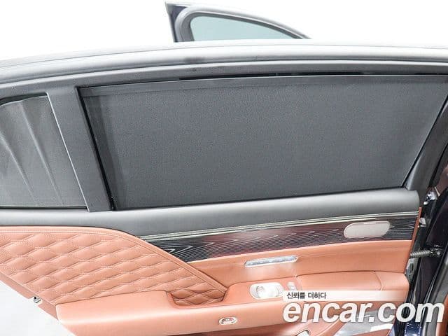 Genesis G90 2023 — Şəkil 18/20