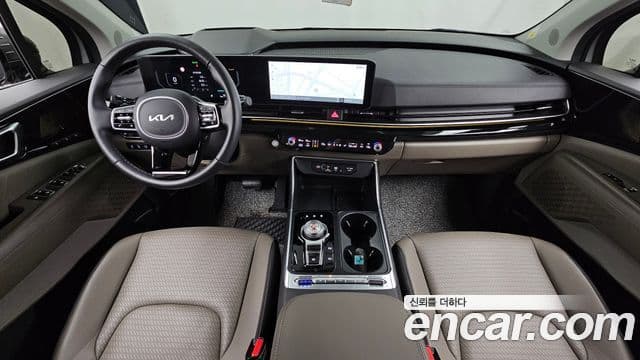 Kia Carnival 2024 — Şəkil 7/20