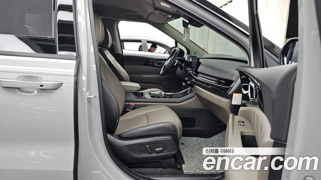 Kia Carnival 2024 — Şəkil 11/20