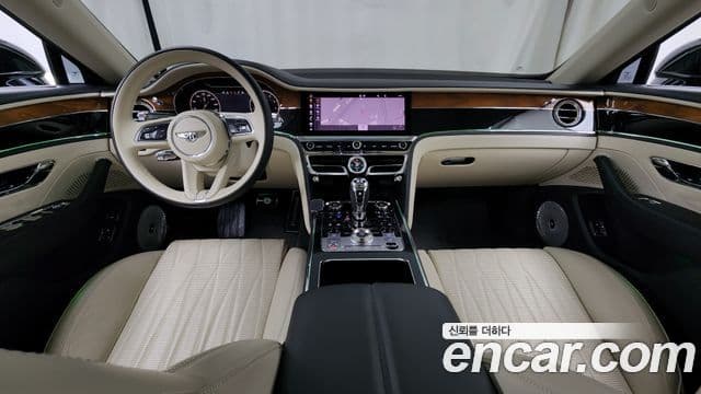 Bentley Flying Spur 2022 — фото 7 из 20