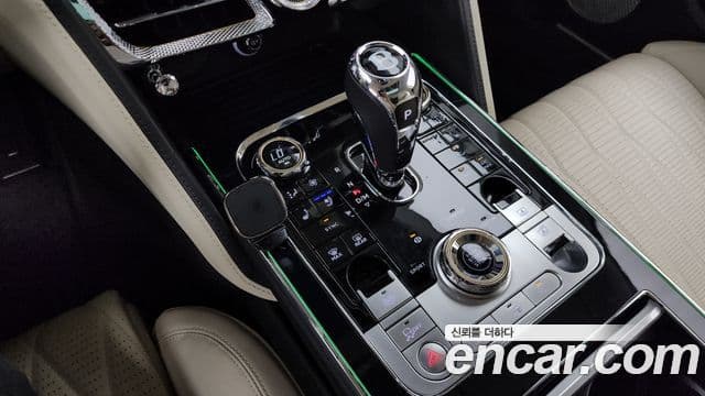 Bentley Flying Spur 2022 — Şəkil 9/20