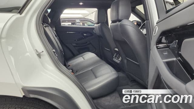 Land Rover Range Rover Evoque 2024 — Фото 12/20