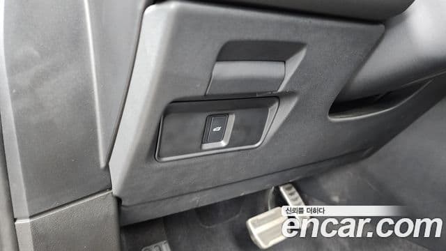 Land Rover Range Rover Evoque 2024 — Фото 16/20