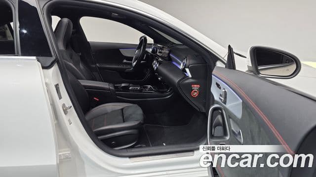 Mercedes-Benz CLA-Class 2023 — Фото 11/20