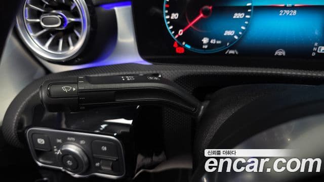 Mercedes-Benz CLA-Class 2023 — Photo 18/30