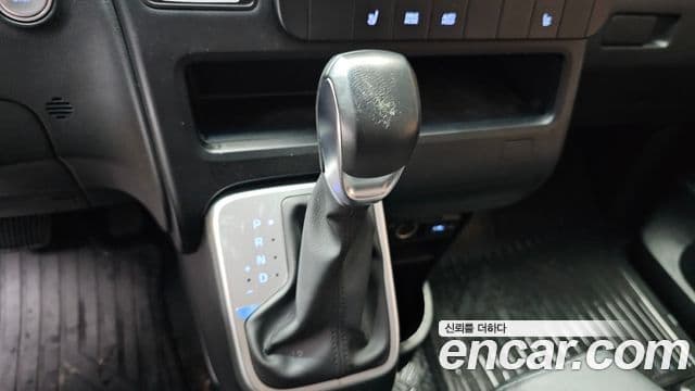Hyundai Staria 2021 — фото 9 из 20