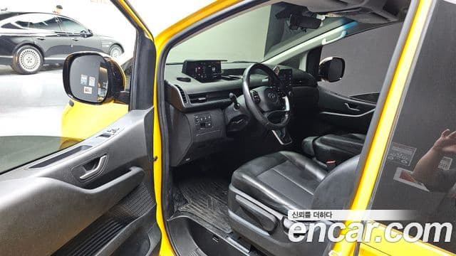 Hyundai Staria 2021 — ფოტო 10/20